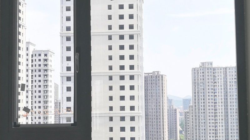铜条推拉门地轨材质揭秘：如何选择合适的材质？**